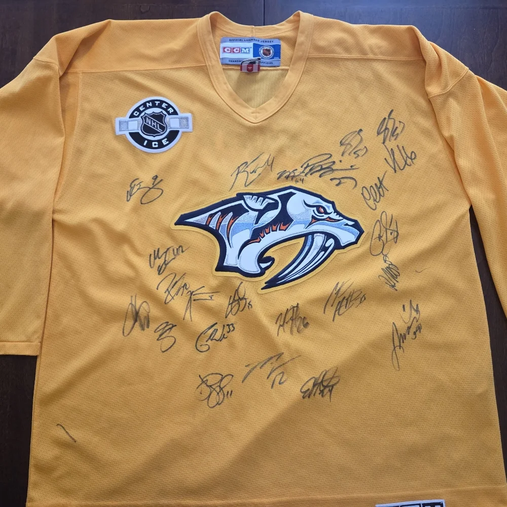NHL CCM Nashville Predators Autographed Jersey - Picture 1 of 5